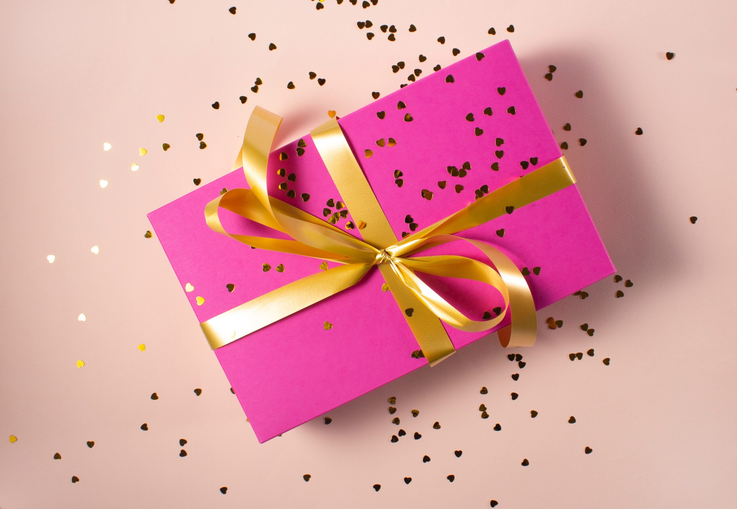 Discover the Joy of Gift Giving with Gift Hampers